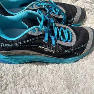 Patagonia Women's Black and Blue Athletic Shoes